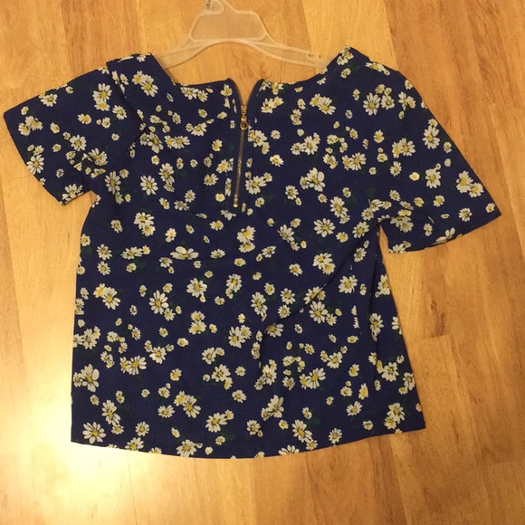 crop top - Picture 2 of 2